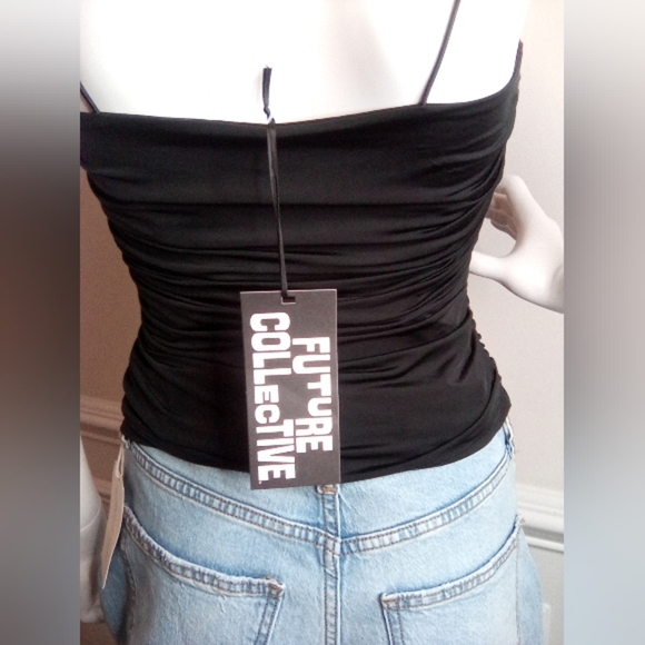 Black Ruched Women's Top - Picture 7 of 9